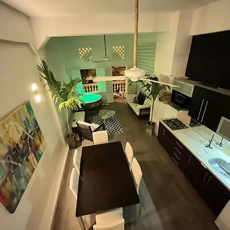 Hermoso Loft Con Jacuzzi En La Ciudad Amurallada