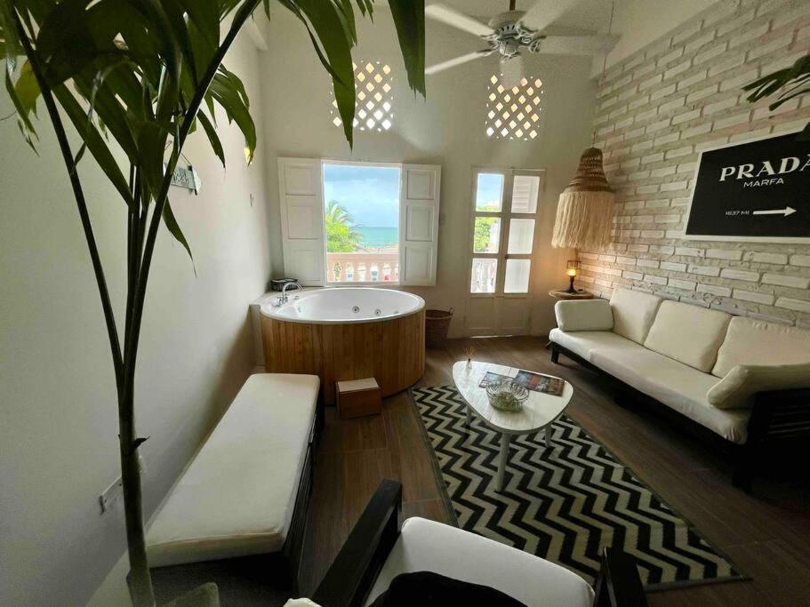 Hermoso Loft Con Jacuzzi En La Ciudad Amurallada Apartamento *