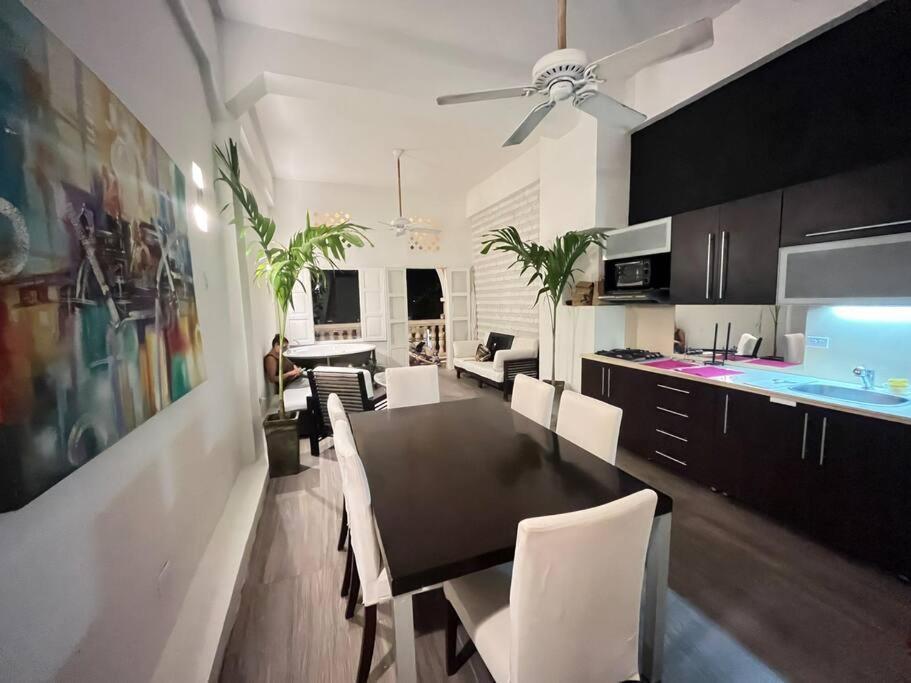 Apartamento Hermoso Loft Con Jacuzzi En La Ciudad Amurallada