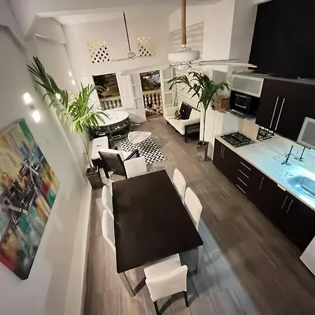Hermoso Loft Con Jacuzzi En La Ciudad Amurallada Apartment