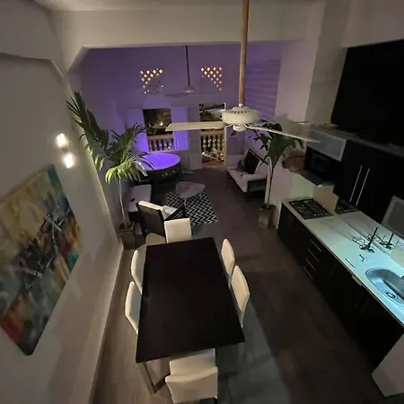 Hermoso Loft Con Jacuzzi En La Ciudad Amurallada