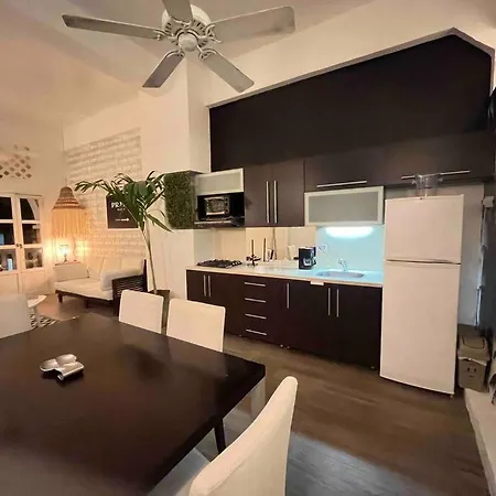 Hermoso Loft Con Jacuzzi En La Ciudad Amurallada Apartment